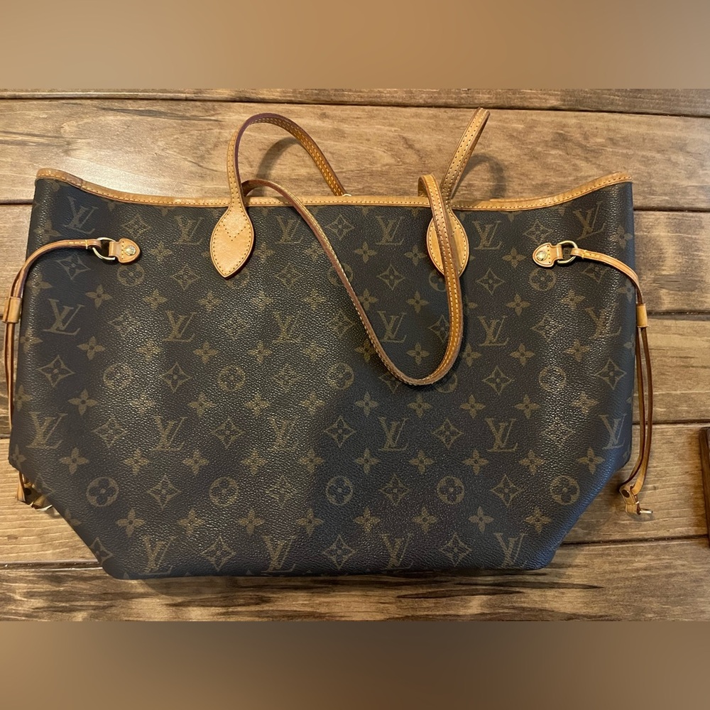 Used, Authentic LV Neverfull MM Monogram